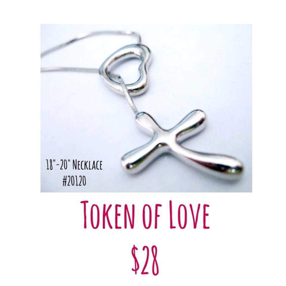 Premier Designs Token of Love necklace